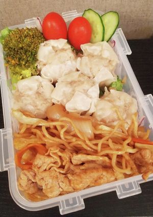 お弁当(2/12)炒飯、焼きそば、焼売-レシピのメイン写真