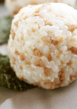 牛そぼろおむすび（いぶり11）-レシピのメイン写真