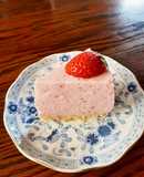 お豆腐ヨーグルトいちごケーキ