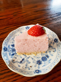 お豆腐ヨーグルトいちごケーキ-レシピのメイン写真