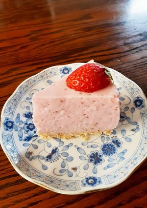 お豆腐ヨーグルトいちごケーキ-レシピのメイン写真