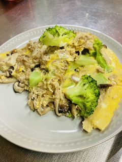 きのことブロッコリーのオープンオムレツ-レシピのメイン写真