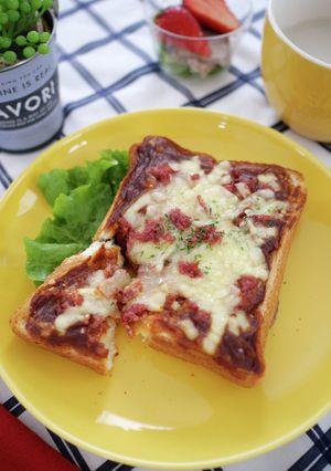デミ缶で簡単!ビーフシチュートースト-レシピのメイン写真