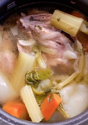 ボーンブロス 野菜たっぷり鶏ガラスープ-レシピのメイン写真