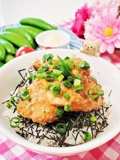 5分で完成!鯖缶でコチュマヨ丼-レシピのメイン写真