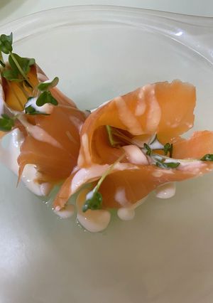 スモークサ-モンヨ-グルトソ-スかけ-レシピのメイン写真