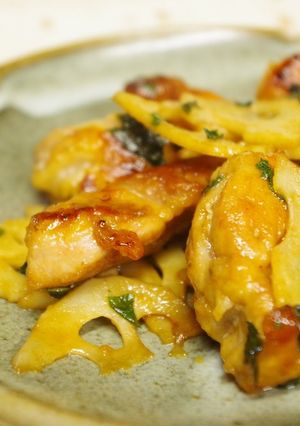 鶏ももと蓮根のシソ照り炒め-レシピのメイン写真
