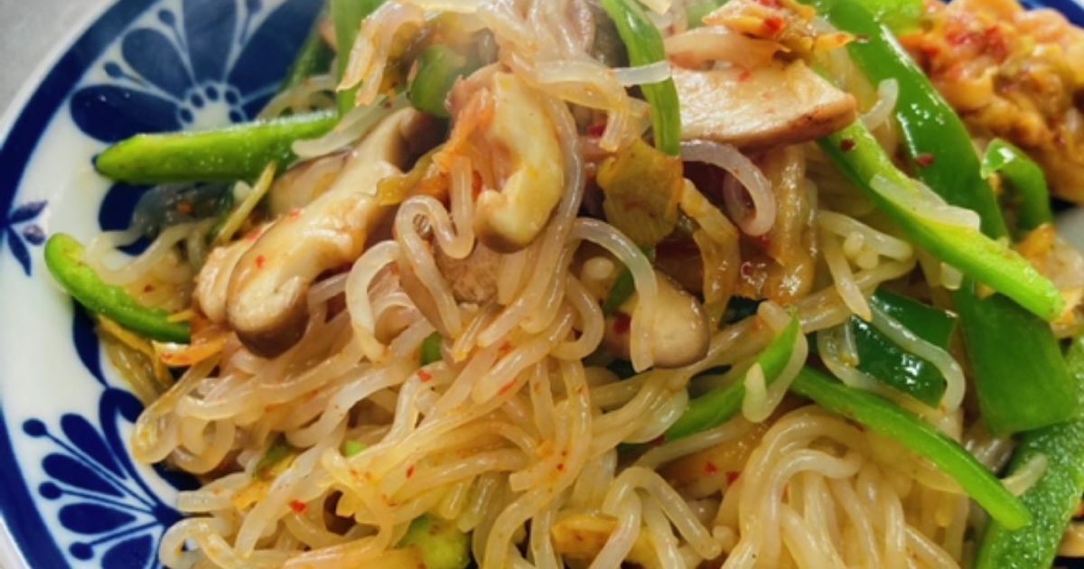 基本からアレンジまで!思わずつくりたくなる「白滝 キムチ炒め」のレシピ集 | クックパッド