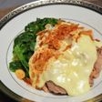 牛しゃぶと蒸しほうれん草のチーズソース