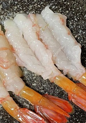 ボタンエビの捌き方(お刺身まで)-レシピのメイン写真