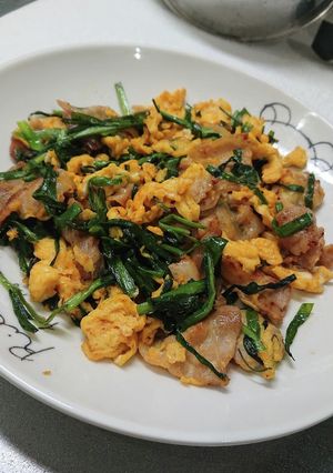 にら卵豚バラ炒め-レシピのメイン写真