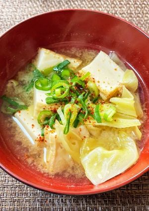 厚揚げとキャベツのお味噌汁-レシピのメイン写真