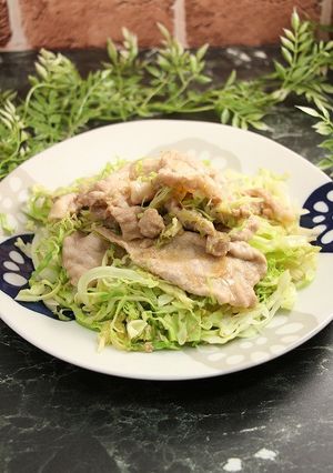 レンジで簡単！しょうが焼き☆倍キャベツ-レシピのメイン写真