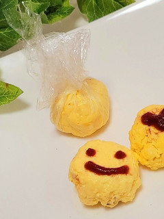 お弁当おかずに♪ふわふわオムレツボール-レシピのメイン写真