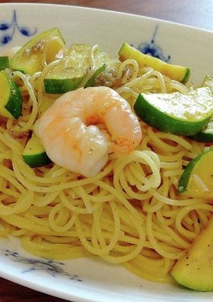 エビとズッキーニのアンチョビパスタ-レシピのメイン写真