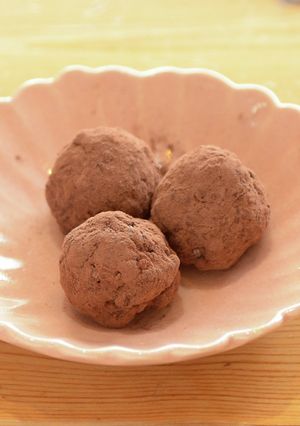 バレンタイン。お豆腐生チョコトリュフ-レシピのメイン写真