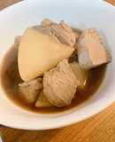 まぐろ尾の身と三浦大根の煮物