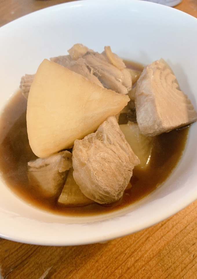 まぐろ尾の身と三浦大根の煮物-レシピのメイン写真