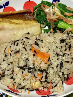 ひじきの炊き込みご飯-レシピのメイン写真