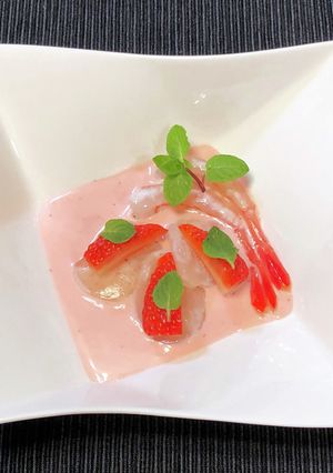 帆立のカルパッチョ　ストロベリーソース-レシピのメイン写真