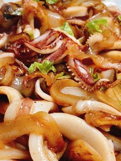 簡単!ヤリイカのガーリックバター醤油炒め-レシピのメイン写真