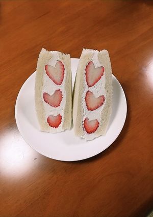 フルーツサンド イチゴ♡-レシピのメイン写真