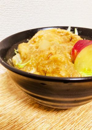 すりおろしりんごで生姜焼き豚丼-レシピのメイン写真