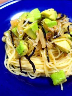 アボカドとザーサイの和えるだけパスタ-レシピのメイン写真