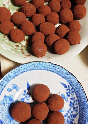 ちょっとビターな簡単絶品生チョコトリュフ-レシピのメイン写真