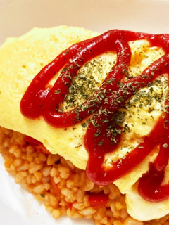 チーズ入り!とろとろ卵で玄米オムライス-レシピのメイン写真