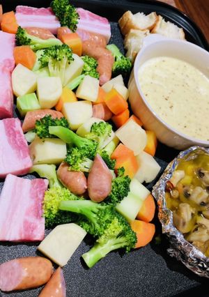 ホットプレートチーズフォンデュ-レシピのメイン写真