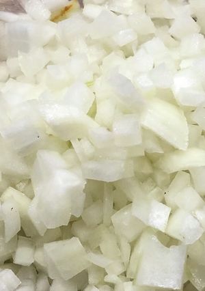 涙ゼロのスーパー裏技！玉ねぎのみじん切り-レシピのメイン写真