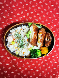 海老ピラフ(チャーハン)弁当-レシピのメイン写真