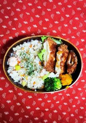 海老ピラフ(チャーハン)弁当-レシピのメイン写真