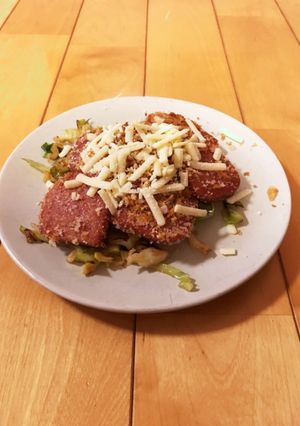 スパムチーズ焼き♪炒めキャベツも添えて♪-レシピのメイン写真