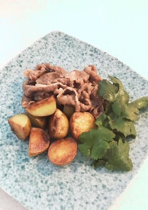 牛肉甘酒漬けと新じゃが炒め(ビタミンC)-レシピのメイン写真