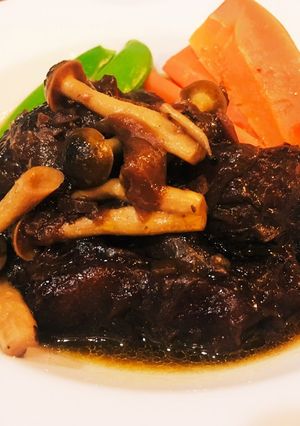 牛スネ肉の赤ワイン煮込み-レシピのメイン写真