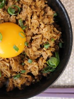 おからパウダー入り☆えのき肉そぼろ丼-レシピのメイン写真
