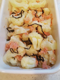 カリフラワーとツナの塩昆布あえ-レシピのメイン写真