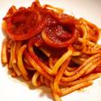 本場のシンプルなトマトソースのパスタ