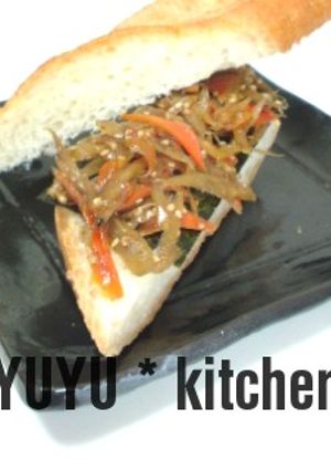 乗せるだけ♪簡単キンピラトースト-レシピのメイン写真