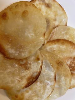 餃子の皮が余ったら!餃子煎餅-レシピのメイン写真