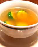 甘い芽キャベツだけのスープ　発酵玉葱