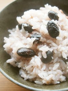 煎り黒豆の炊き込みご飯♪香ばしく簡単!-レシピのメイン写真