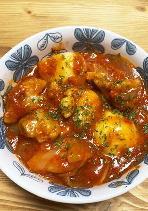 煮込むだけ！鶏もも肉のトマト缶煮込み-レシピのメイン写真