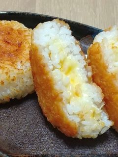 チーズIN焼きおにぎり-レシピのメイン写真