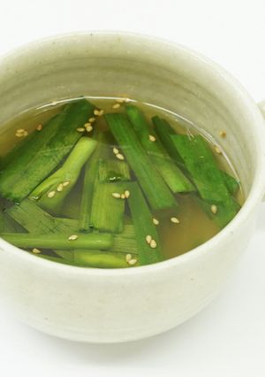 にらと玉ねぎのスープ-レシピのメイン写真