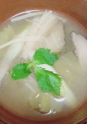 野菜たっぷりのお味噌汁-レシピのメイン写真
