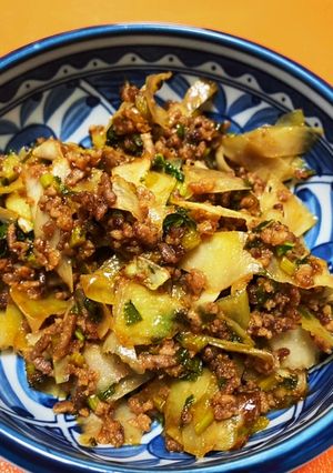 大根の皮と葉っぱの挽肉炒め-レシピのメイン写真