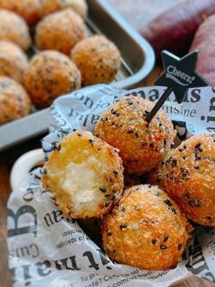 お弁当に☆クリチ入りさつまいもコロッケ-レシピのメイン写真